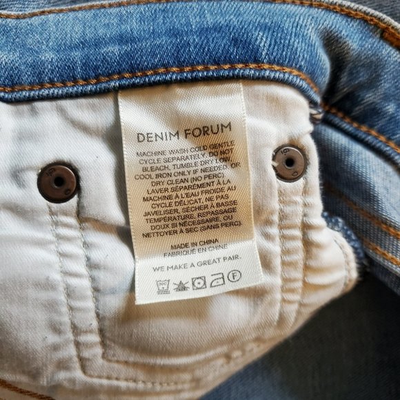 DENIM FORUM | NWT The Lola High Rise Skinny Light Blue Wash (Size 27) - Picture 8 of 9